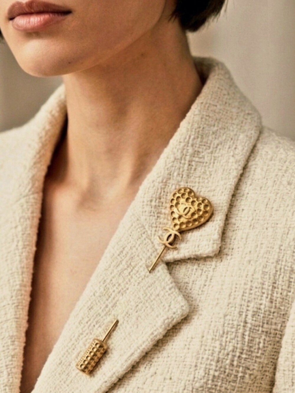 Chanel Gold-plated Interlocking CC Textured Honeycomb Heart Pin Brooch